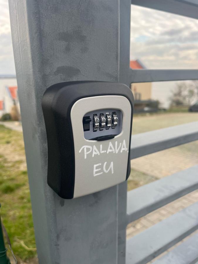 Palava Eu 8 *